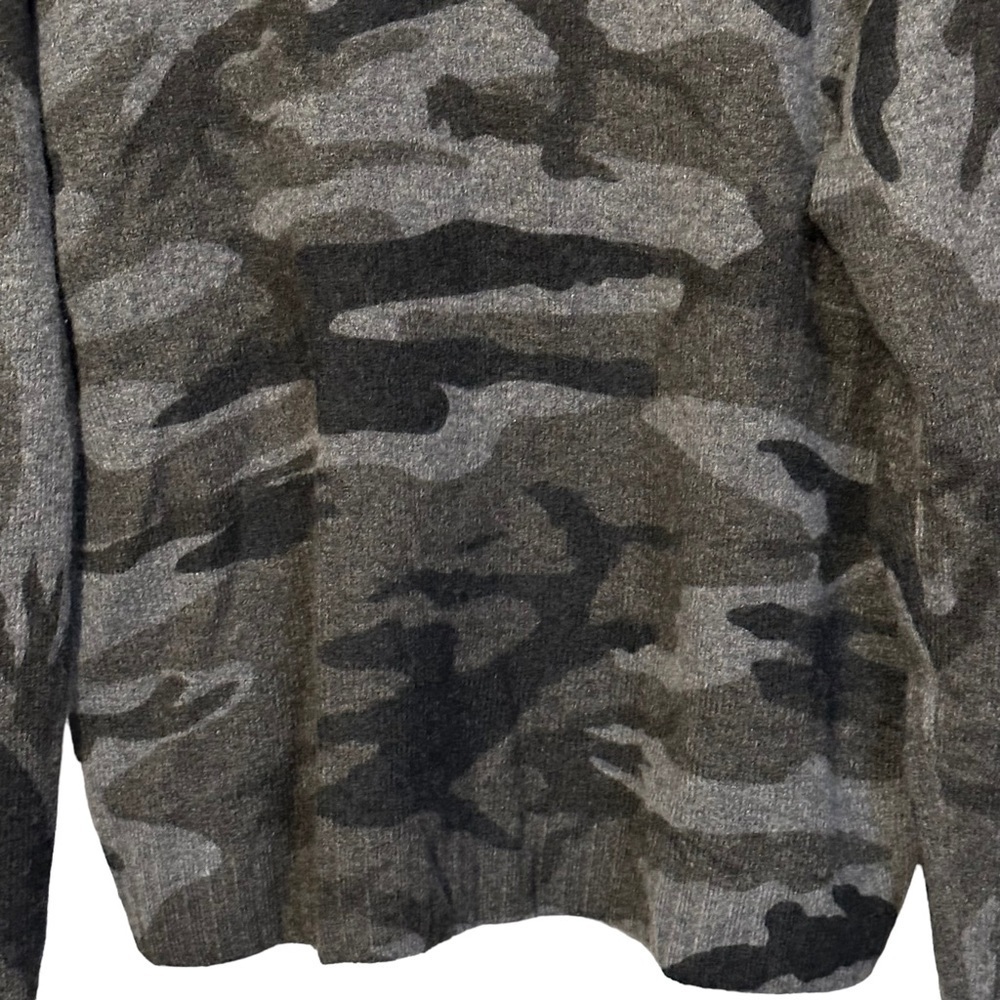 Rails Louie Charcoal Camo Sweater Size Large #835… - image 3